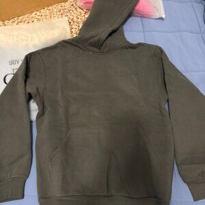 Comfrt Minimalist Hoodie — Size Small (New, Never Worn)